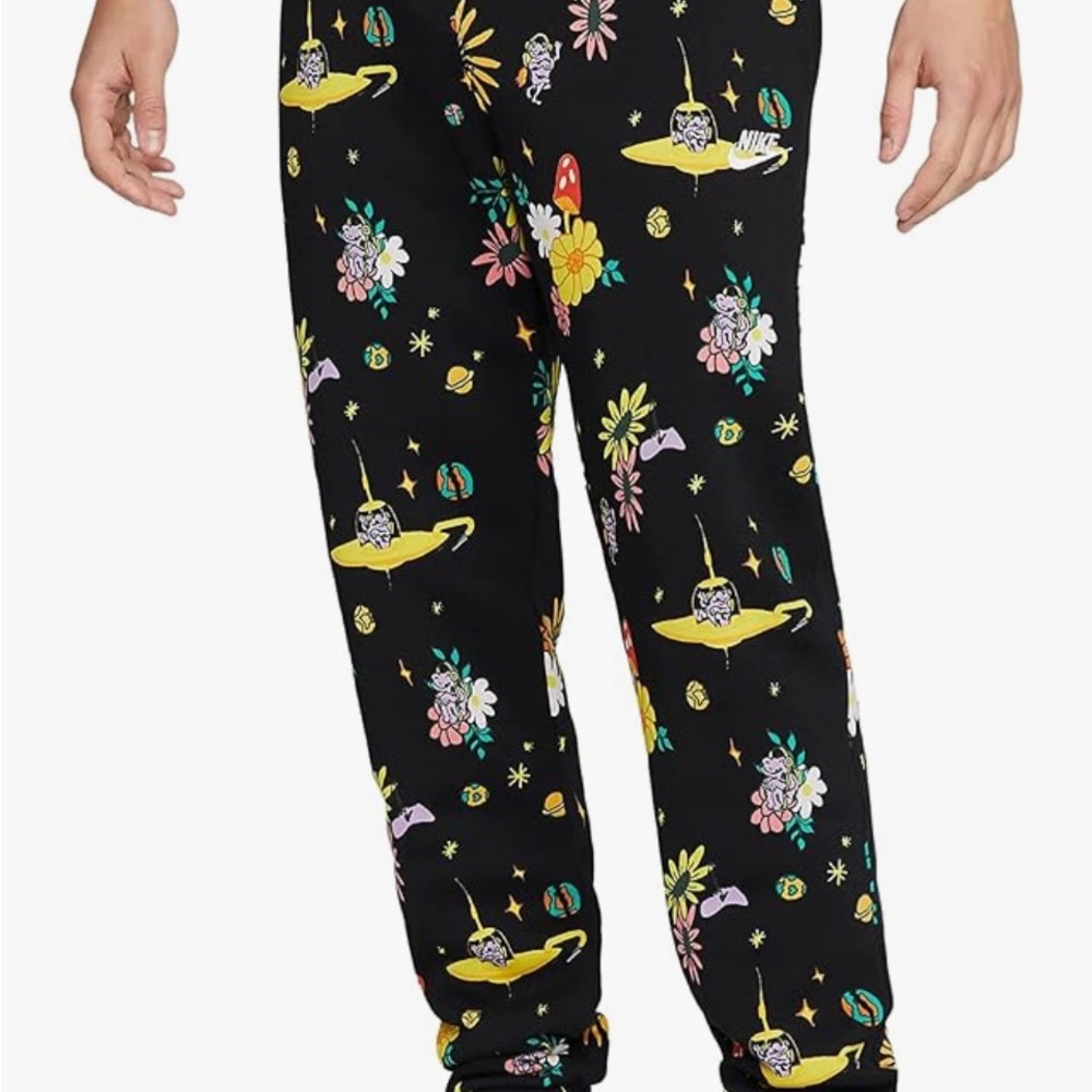 Nike Men's Black Multicolor Graphic Joggers - Size Large